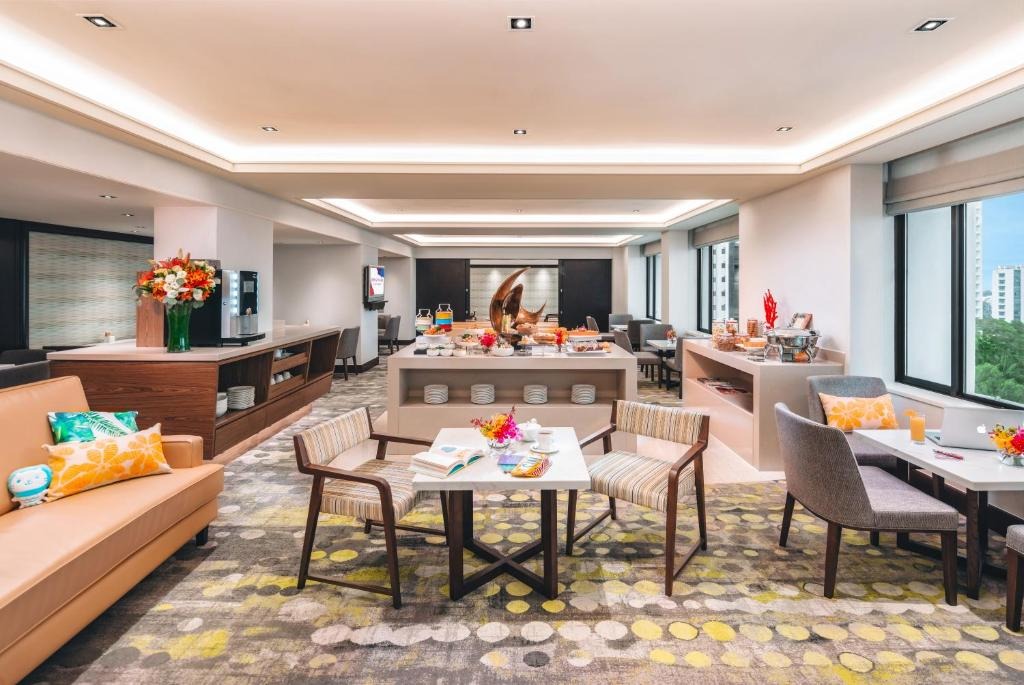 هتل رویال پلازا